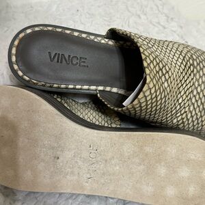 VINCE Saskia Snake Skin Platform Wedge Slip‎ On Slide Sandal Sz 8 / Eu 39